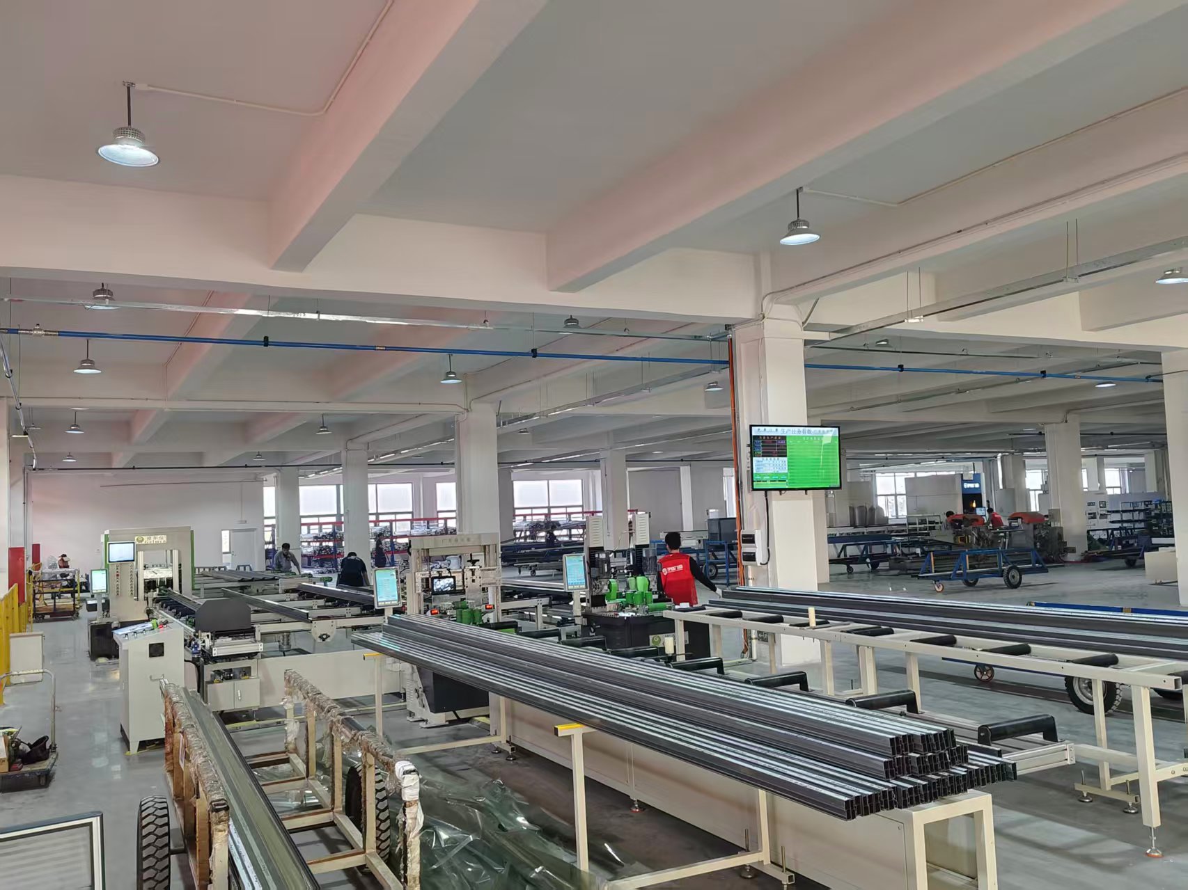 Aluninium-extrusion-profiles-thermal-break Thermal-break-aluminium-profile-production-machine