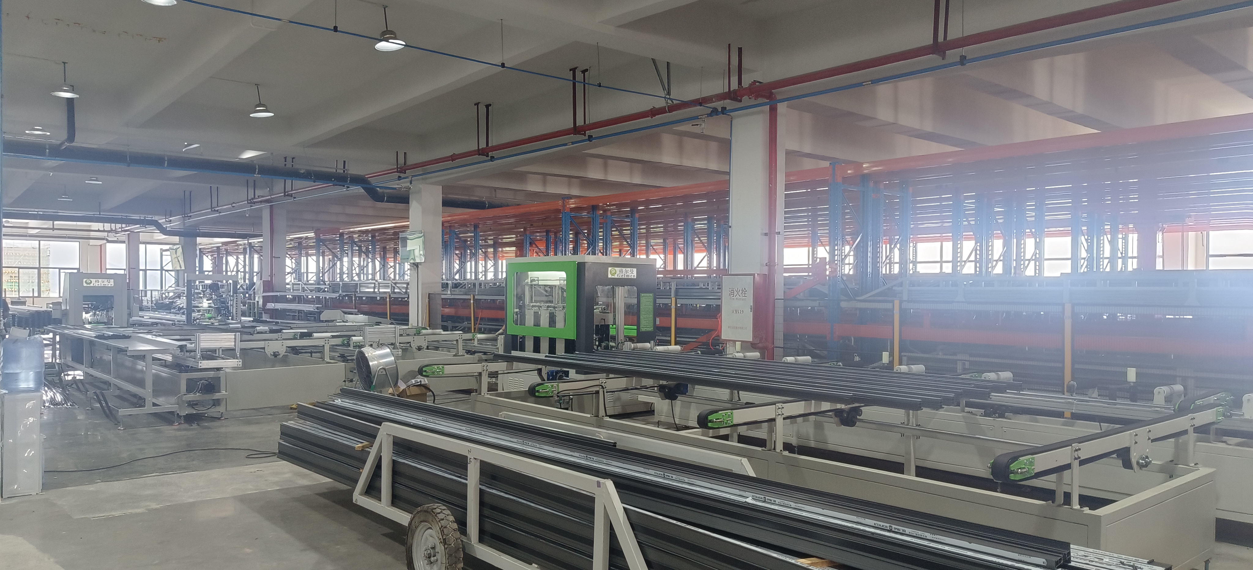 Thermal-break-profile-assembly-equipments  