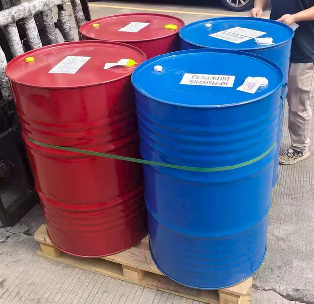 Foaming Adhesive