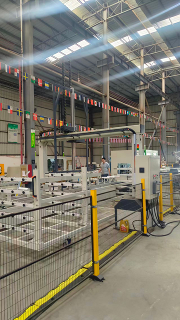 Long‑workpiece palletizing manipulator